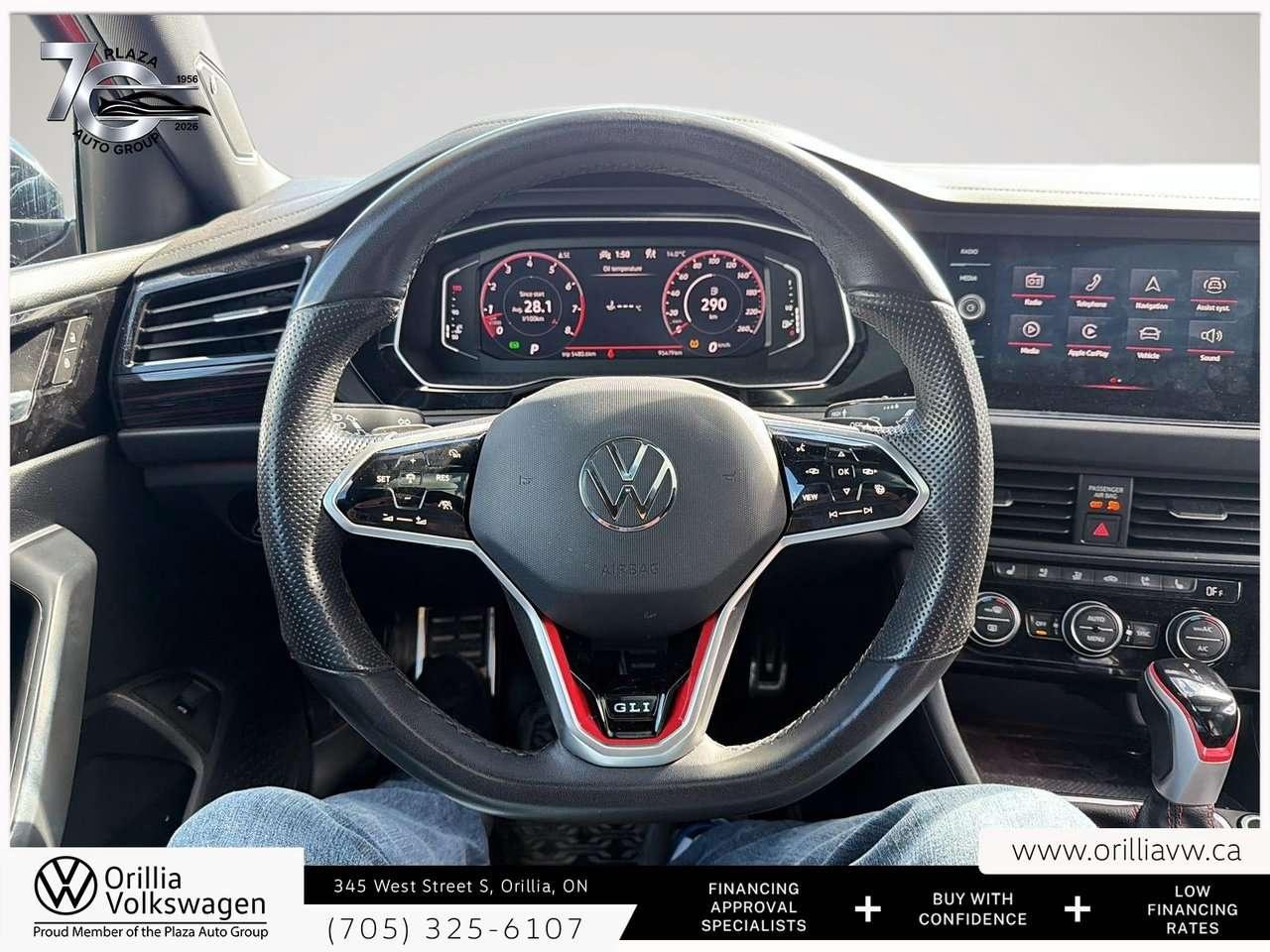 2024 Volkswagen Jetta Autobahn 228-HP Turbo   DCC Suspension   Cooled Seats / Photo