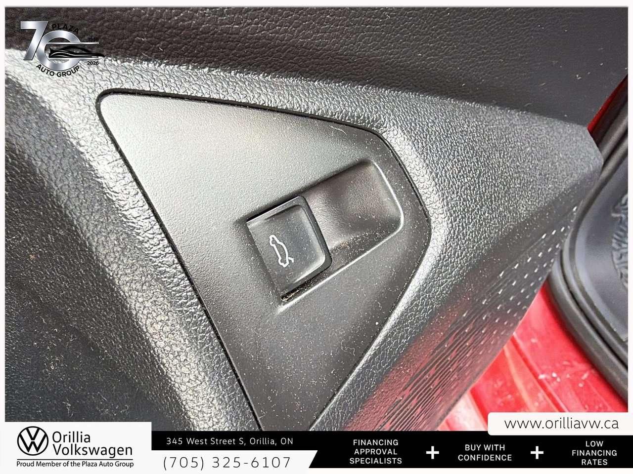 2024 Volkswagen Jetta Autobahn 228-HP Turbo   DCC Suspension   Cooled Seats / Photo