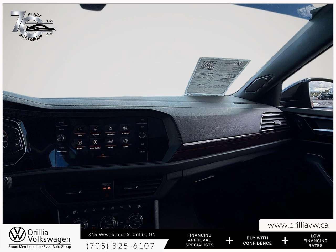 2024 Volkswagen Jetta Autobahn 228-HP Turbo   DCC Suspension   Cooled Seats / Photo