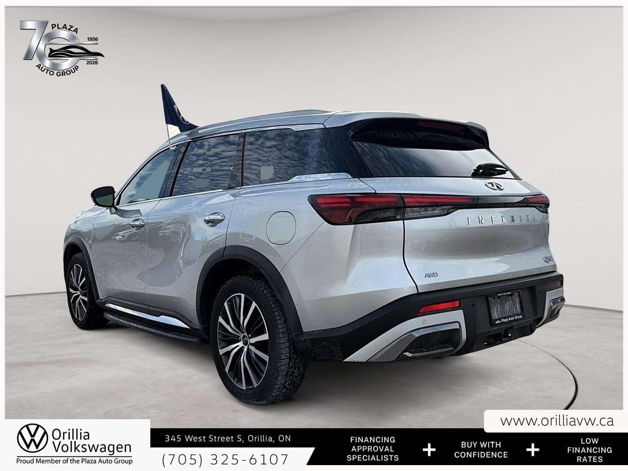 2023 Infiniti QX60 Sensory Panoramic Roof   360 Camera   Cooled Seats / Photo