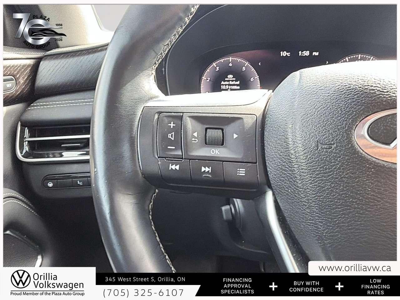 2023 Infiniti QX60 Sensory Panoramic Roof   360 Camera   Cooled Seats / Photo