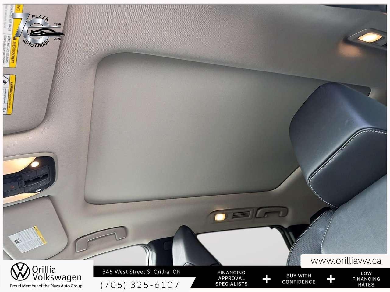2023 Infiniti QX60 Sensory Panoramic Roof   360 Camera   Cooled Seats / Photo