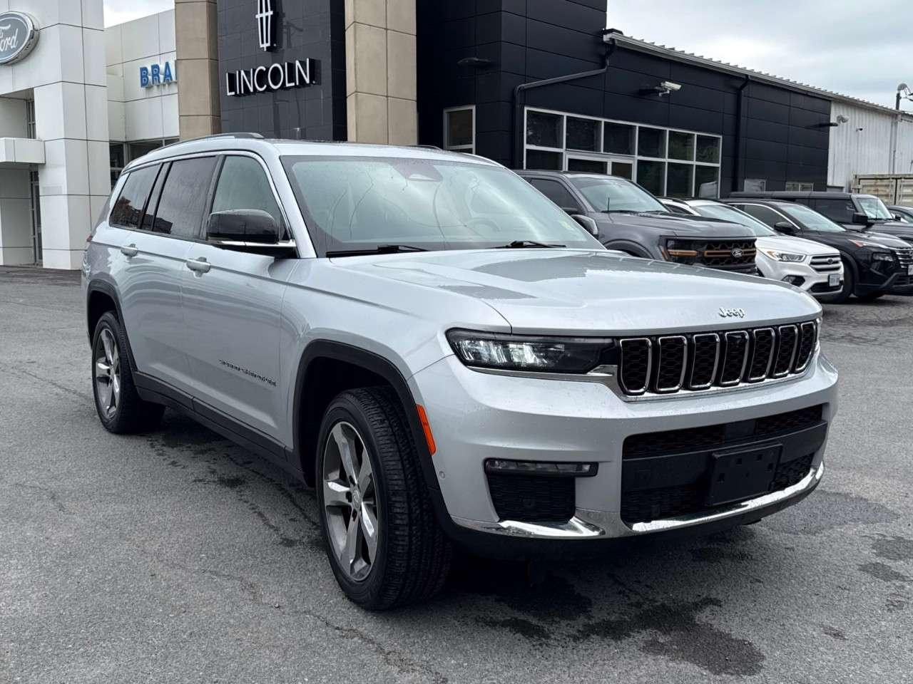 2022 Jeep Grand Cherokee LIMITED L   1 OWNER   LUXURY TECH PKG   MOONROOF Photo3