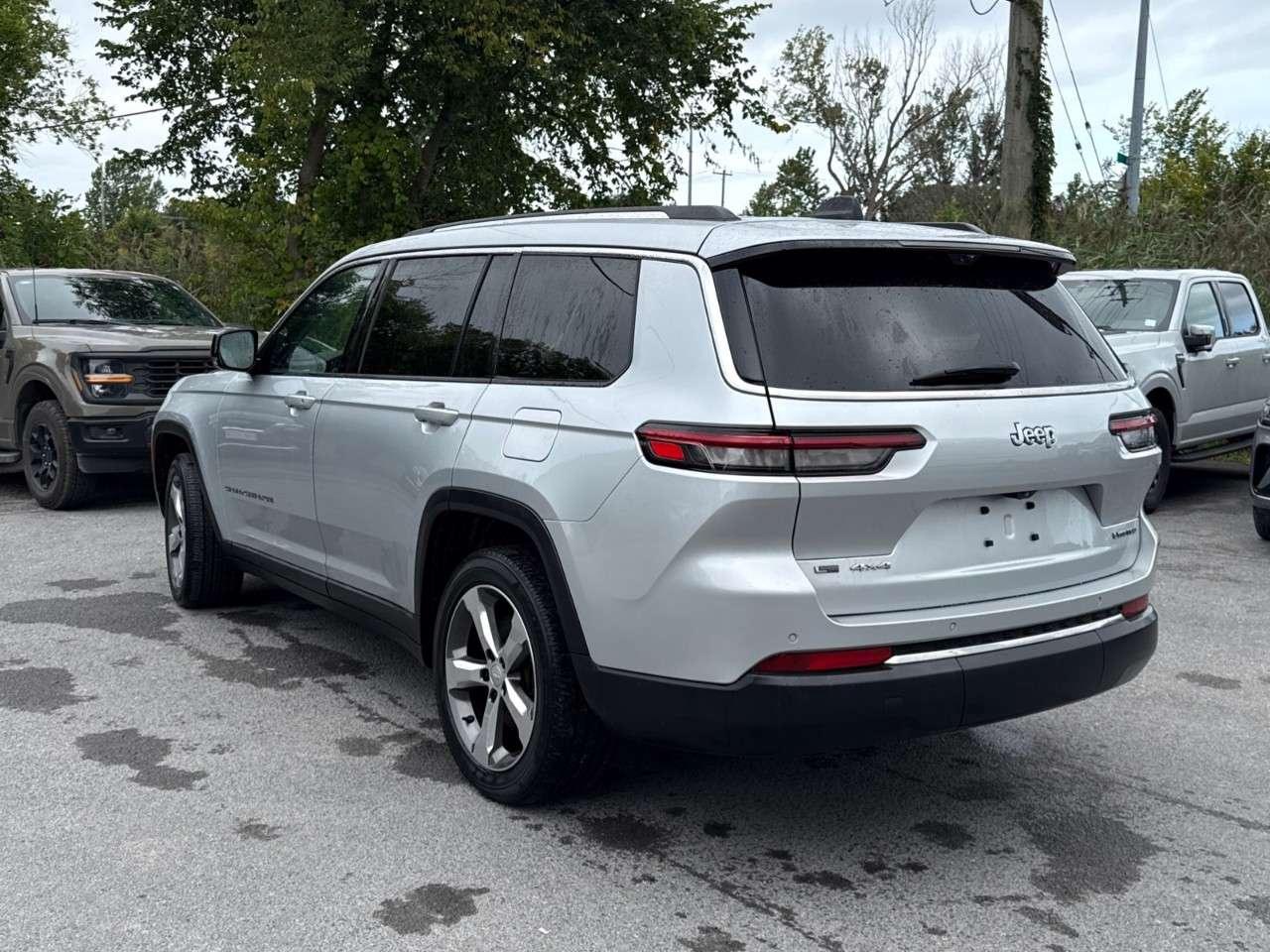 2022 Jeep Grand Cherokee LIMITED L   1 OWNER   LUXURY TECH PKG   MOONROOF Photo