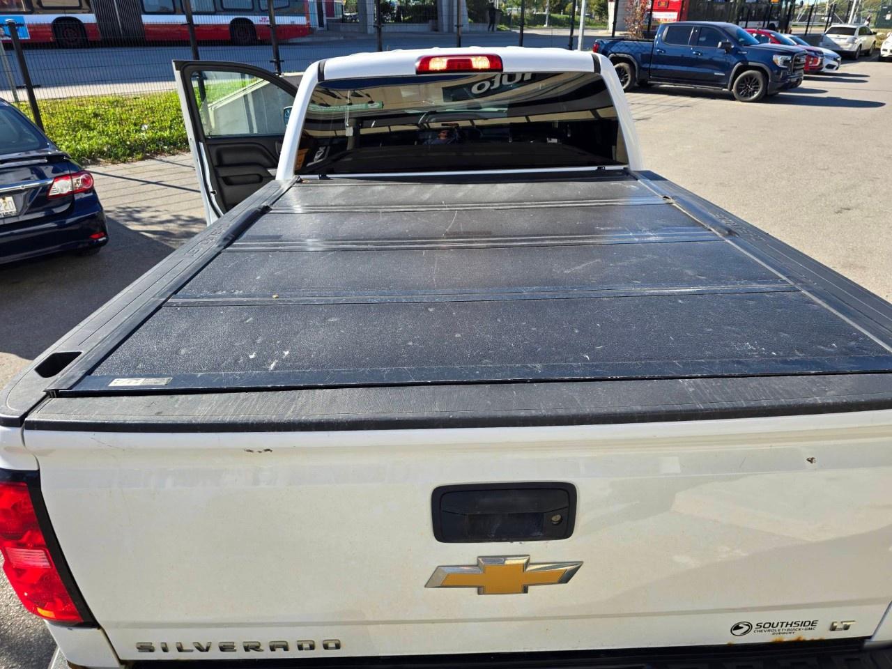 2018 Chevrolet Silverado 1500 Crew Cab Standard Box 4-Wheel Drive LT w/1LT Photo
