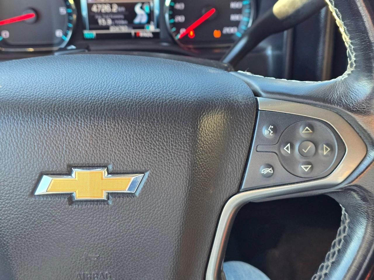 2018 Chevrolet Silverado 1500 Crew Cab Standard Box 4-Wheel Drive LT w/1LT Photo