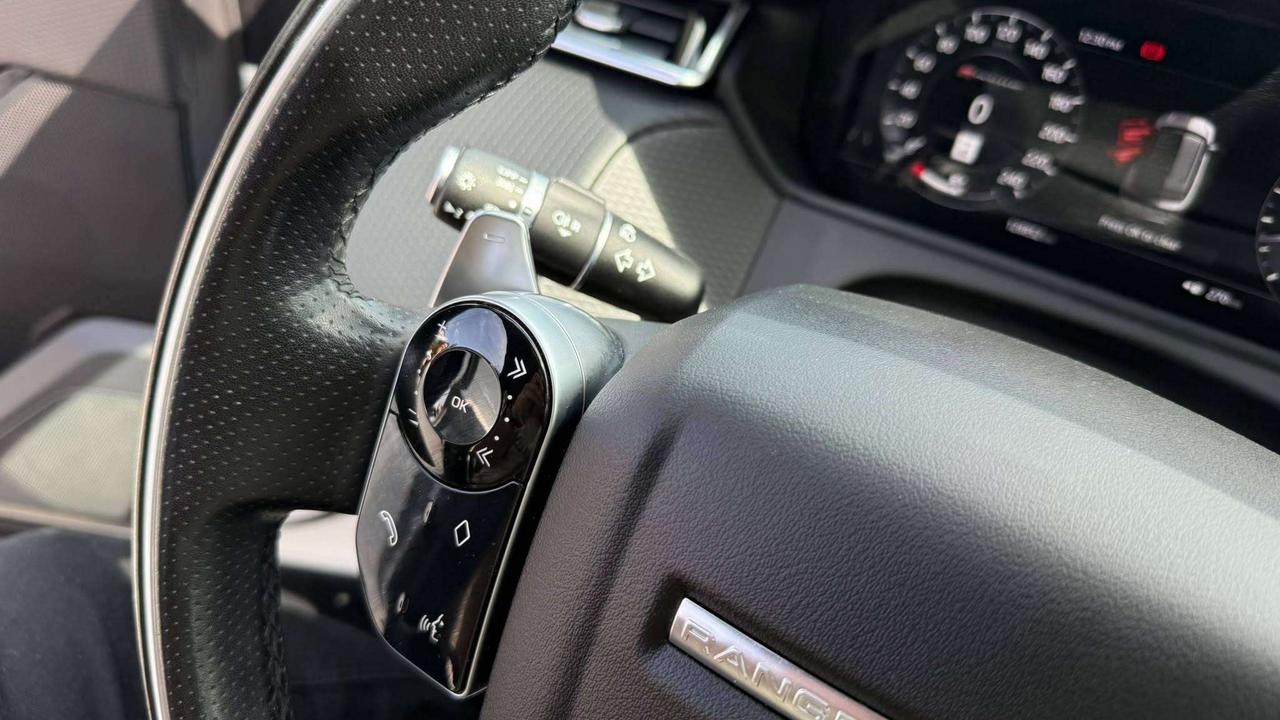 2020 Land Rover Range Rover Velar R-Dynamic S - P300 - AWD - HEADS UP DISPLAY - Photo
