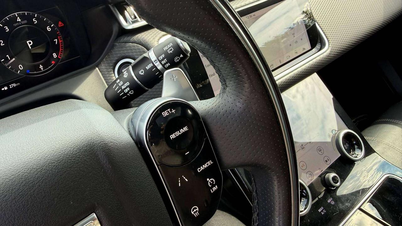 2020 Land Rover Range Rover Velar R-Dynamic S - P300 - AWD - HEADS UP DISPLAY - Photo