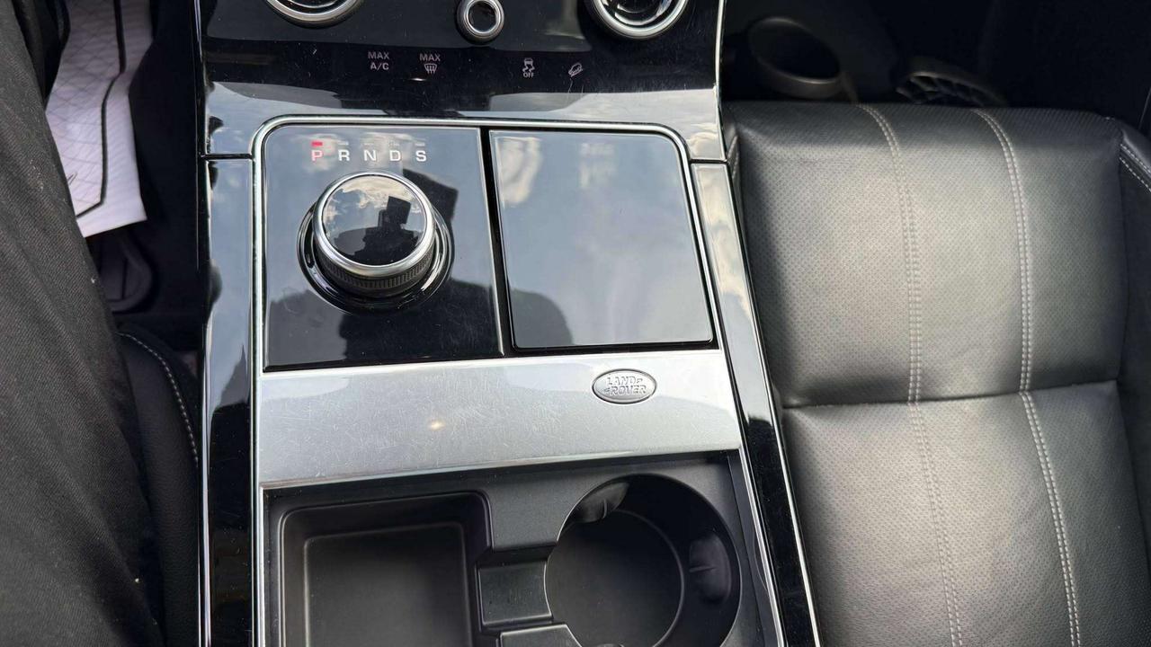 2020 Land Rover Range Rover Velar R-Dynamic S - P300 - AWD - HEADS UP DISPLAY - Photo