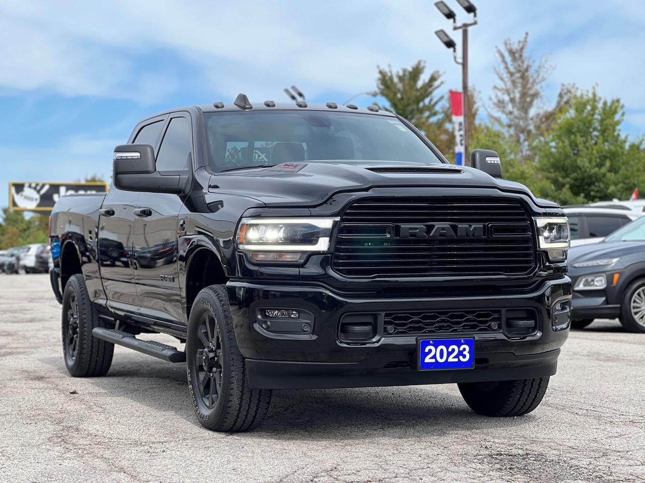 2023 RAM 2500 Laramie w/Level F, Night Edition, Sunroof, Leather Photo3