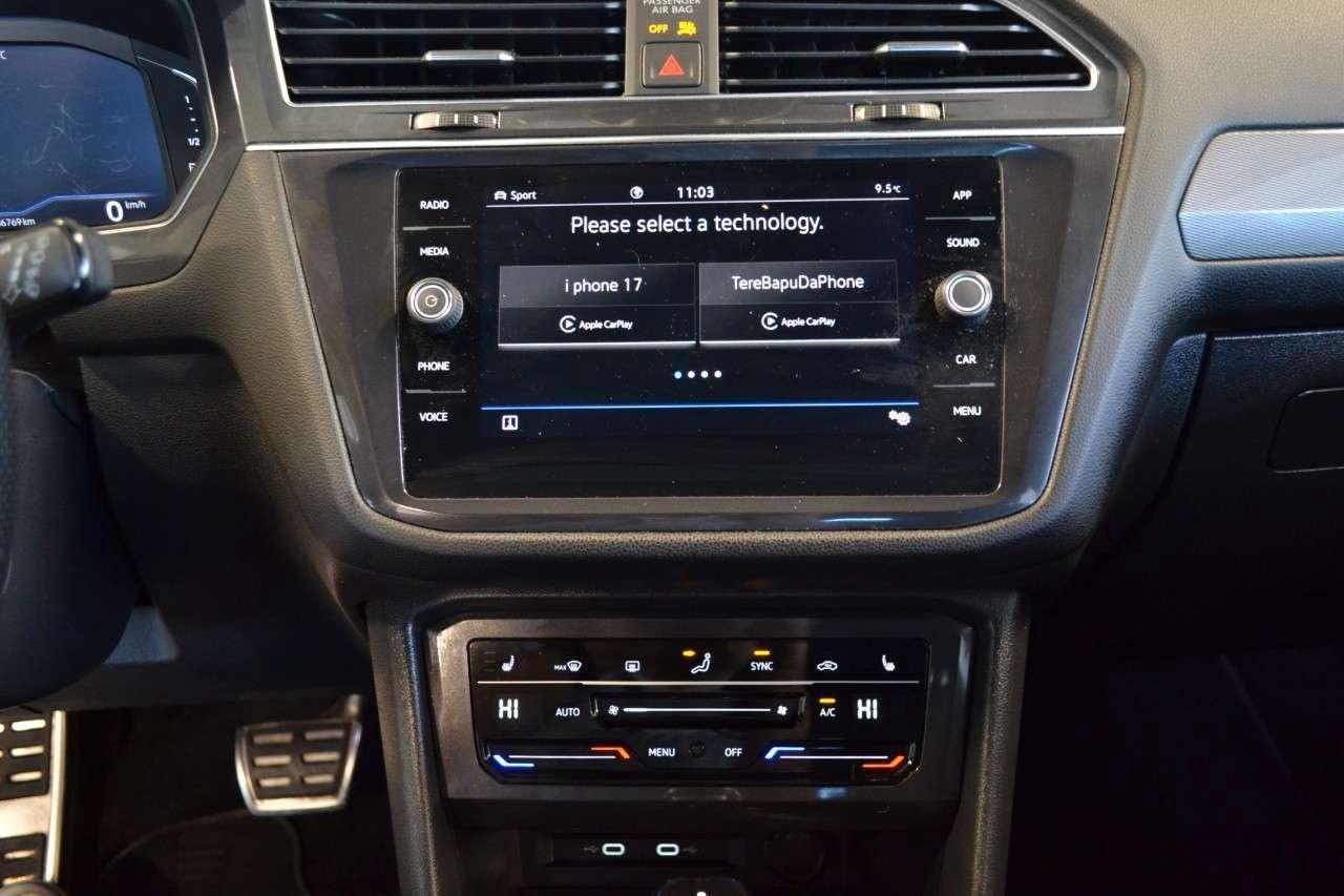2023 Volkswagen Tiguan Comfortline R-Line Black Edition 4MOTION Photo