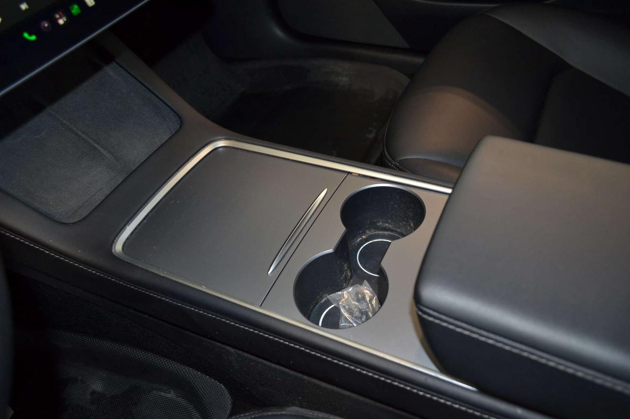 2022 Tesla Model 3 Standard Range Photo