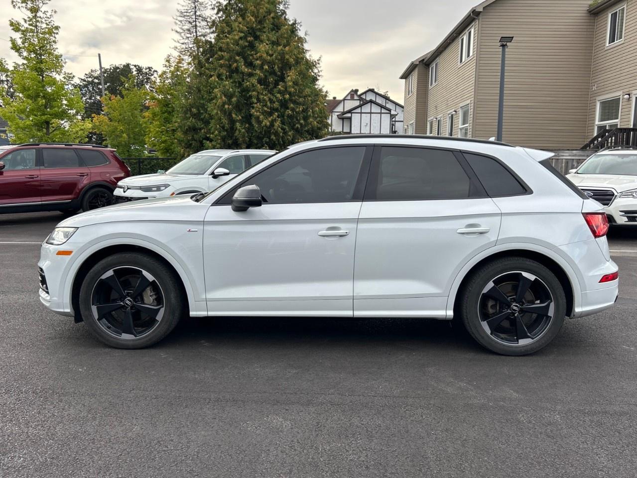 2019 Audi Q5 Technik 45 TFSI quattro Photo