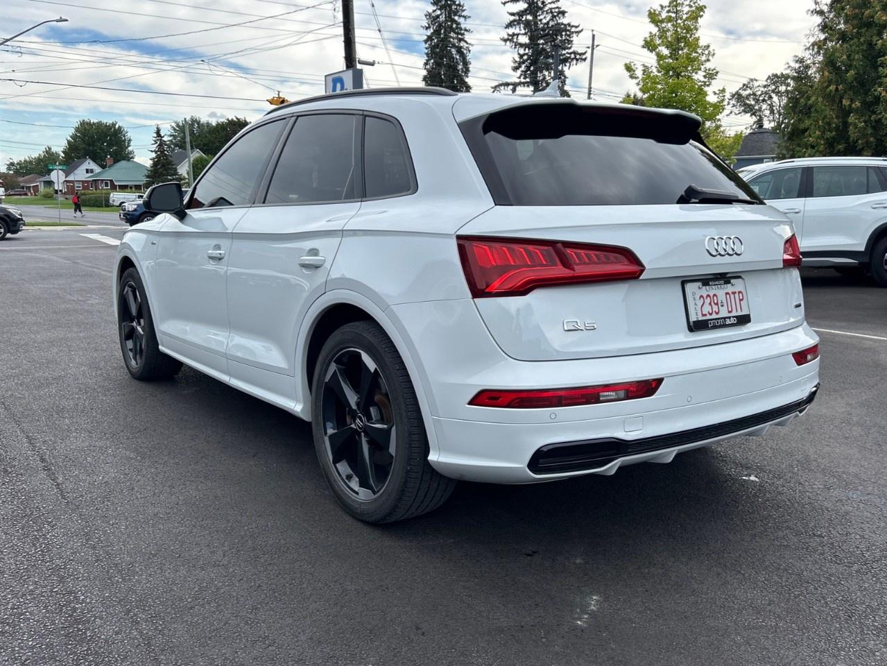 2019 Audi Q5 Technik 45 TFSI quattro Photo