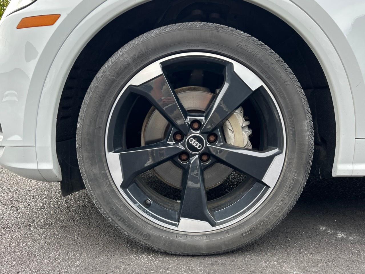 2019 Audi Q5 Technik 45 TFSI quattro Photo
