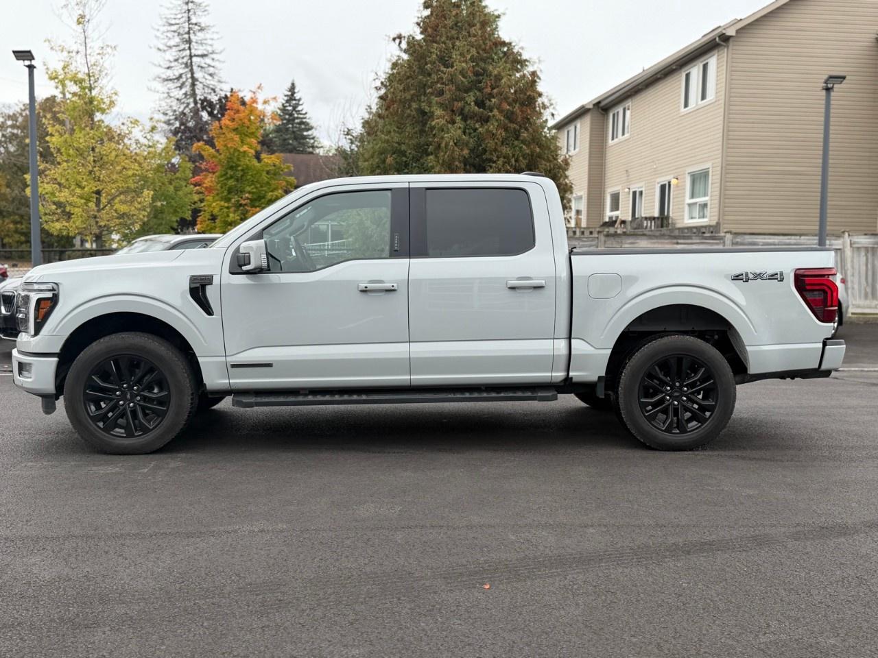 2024 Ford F-150 Lariat 4WD SuperCrew 5.5' Box Photo