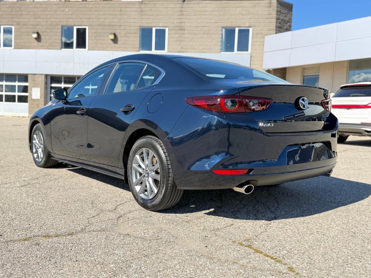 2025 Mazda MAZDA3 GX Auto FWD Photo