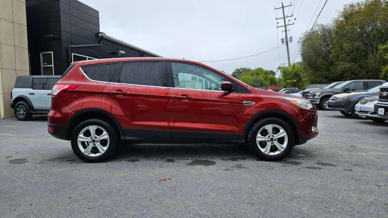 2016 Ford Escape SE   2 LITRE ECOBOOST   4WD   HEATED SEATS Photo