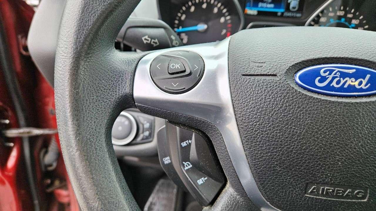 2016 Ford Escape SE   2 LITRE ECOBOOST   4WD   HEATED SEATS Photo