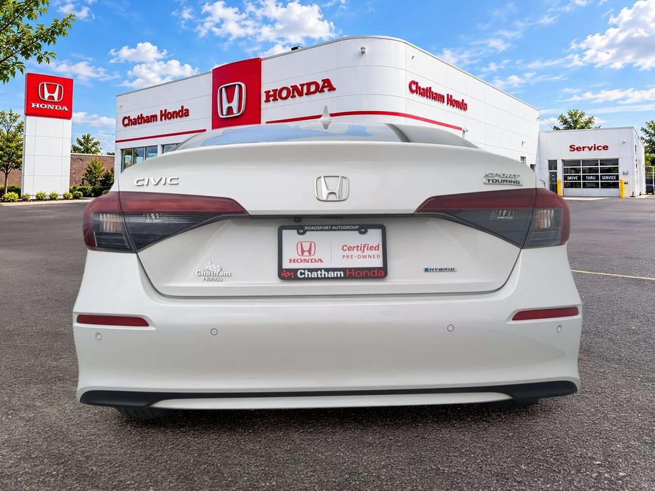 2025 Honda Civic Sport Touring eCVT Sedan 7 year/160,000km warranty Photo2