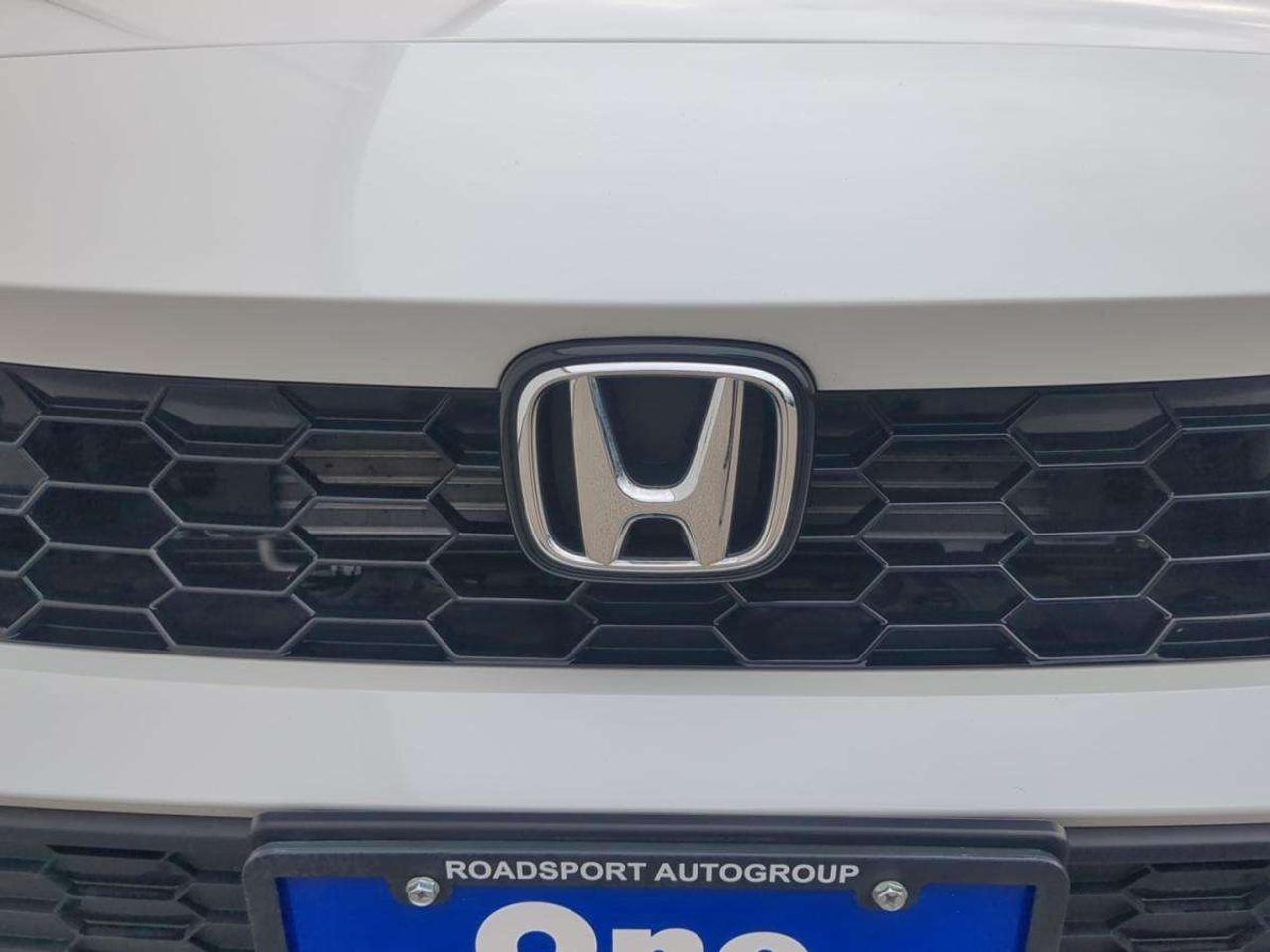 2025 Honda Civic Sport Touring eCVT Sedan 7 year/160,000km warranty Photo