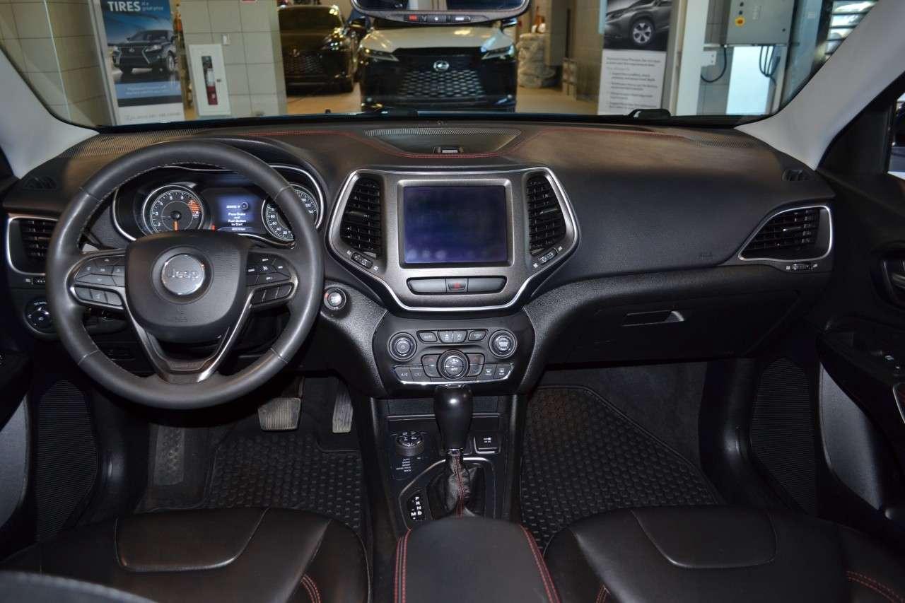 2022 Jeep Cherokee Trailhawk 4X4 Photo2