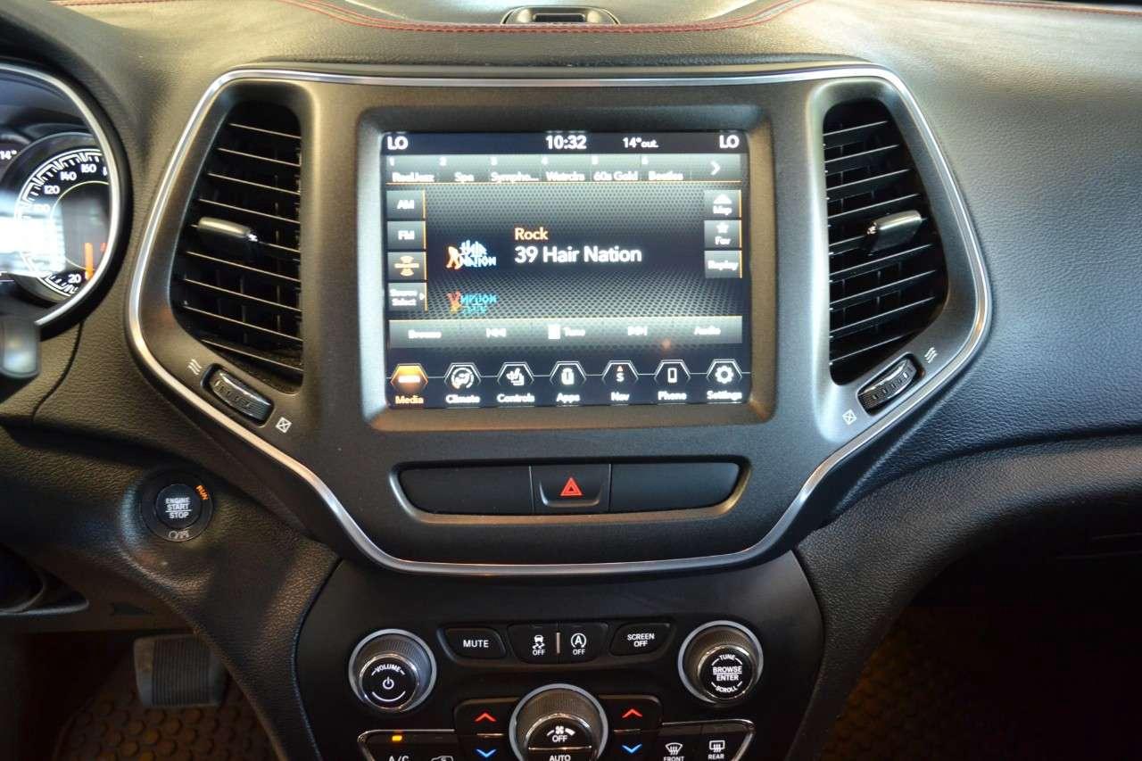 2022 Jeep Cherokee Trailhawk 4X4 Photo