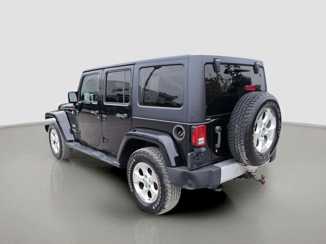 2015 Jeep Wrangler Sahara Photo2
