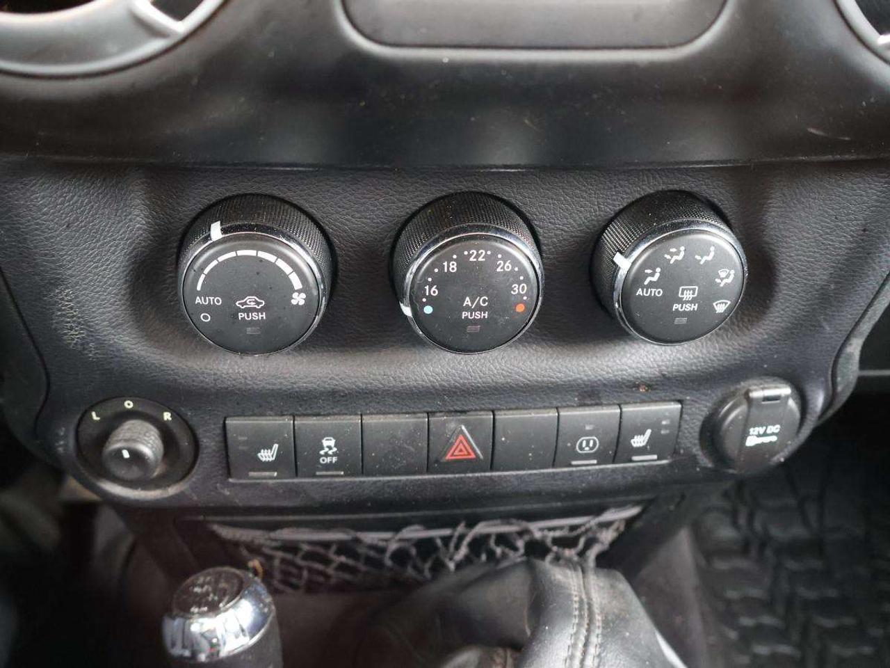 2015 Jeep Wrangler Sahara Photo