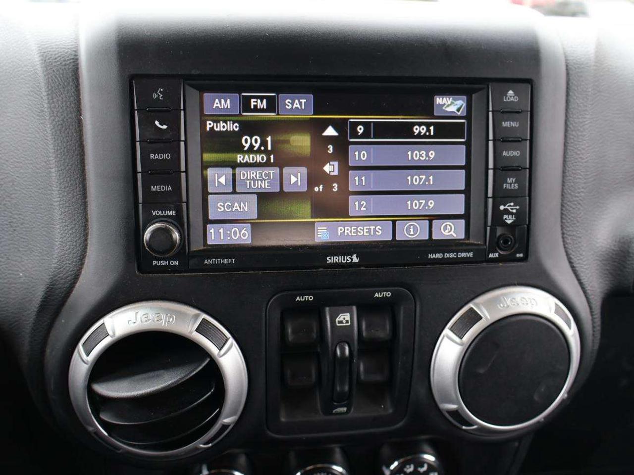 2015 Jeep Wrangler Sahara Photo