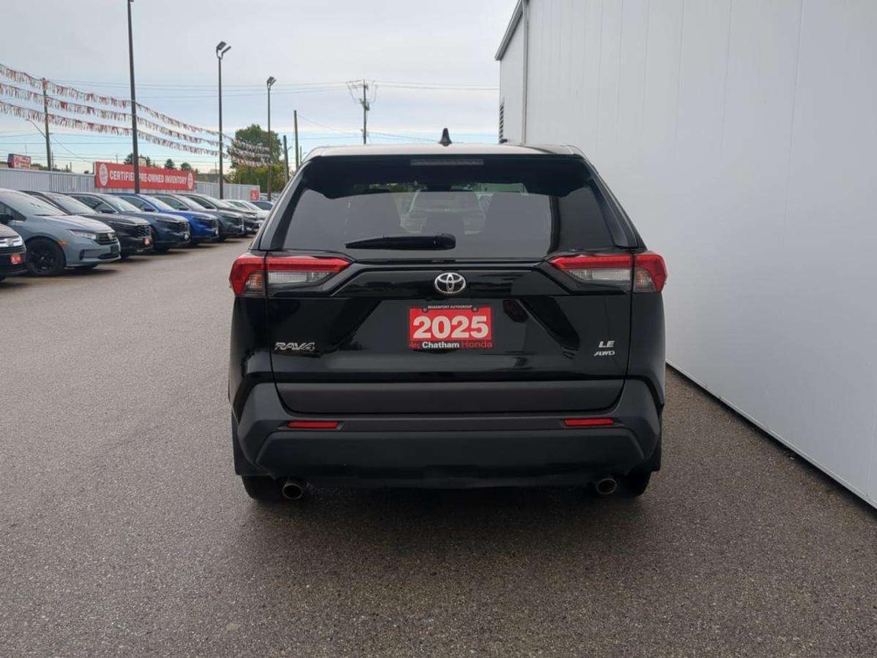 2025 Toyota RAV4 LE Photo