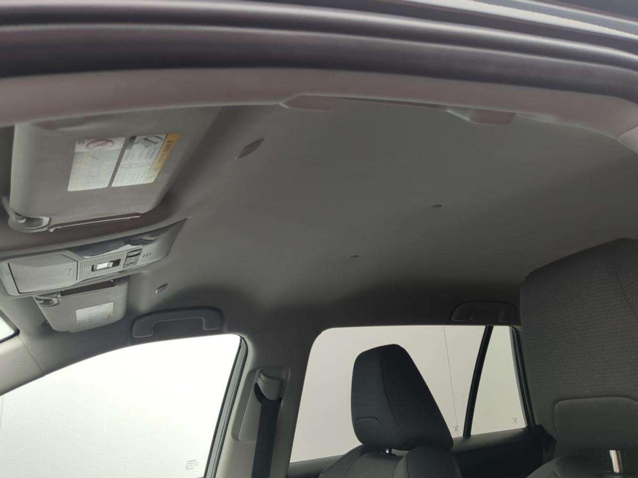 2025 Toyota RAV4 LE Photo