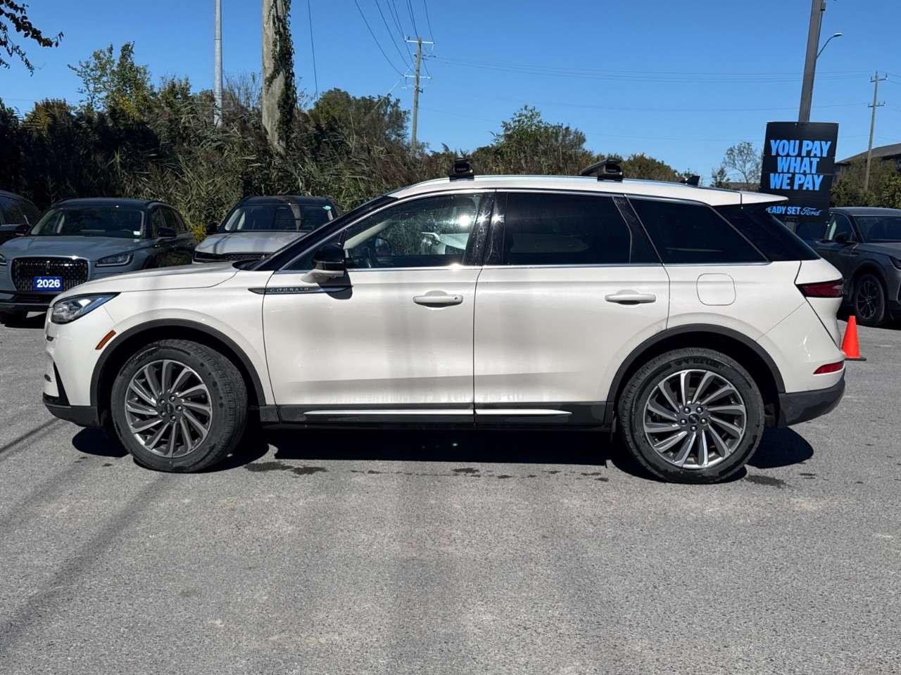 2023 Lincoln Corsair RESERVE   AWD   TOW PKG   MOONROOF Photo