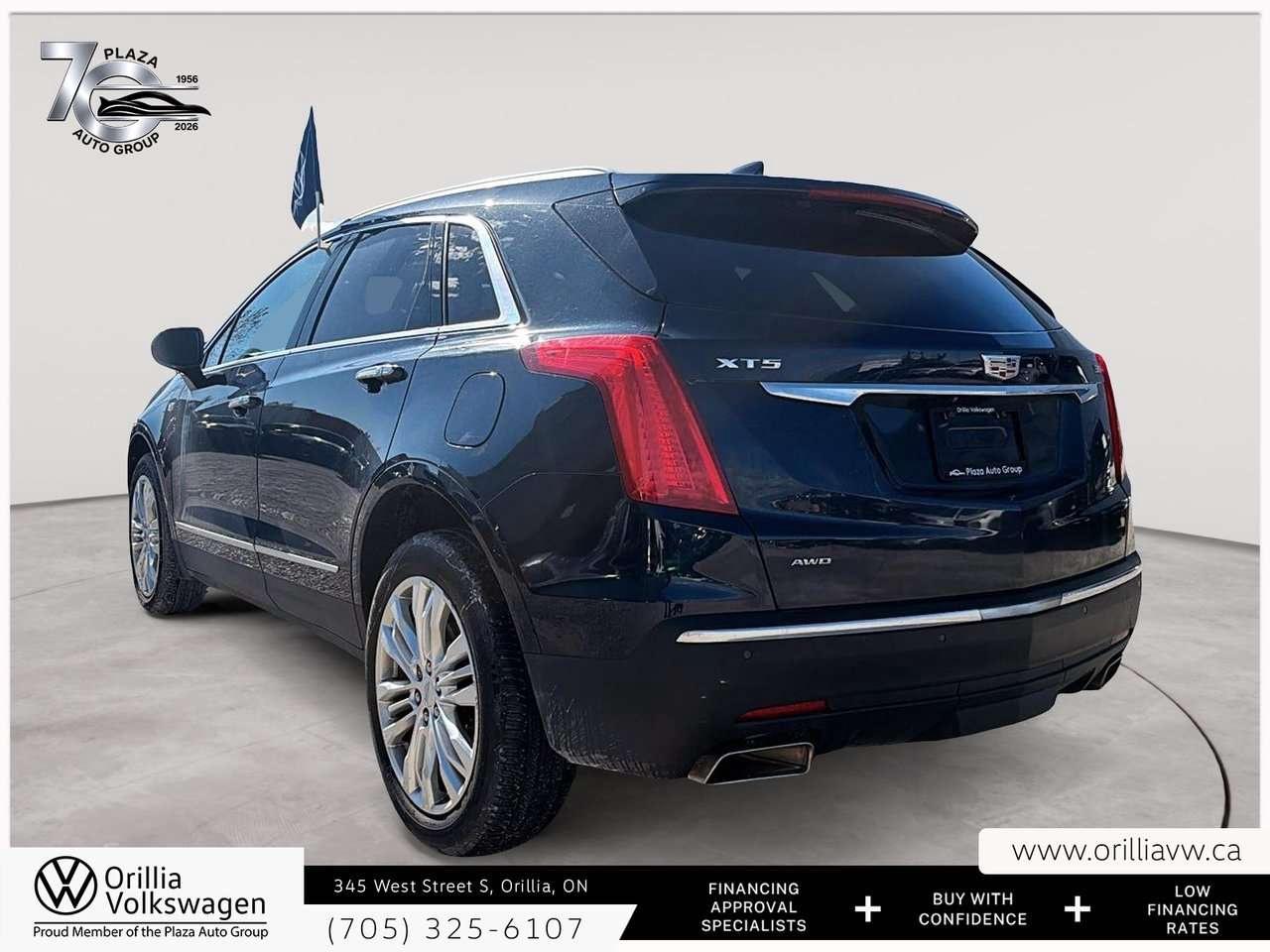 2017 Cadillac XT5 Premium Luxury AWD Panoramic Roof   Trailering Package   Driver Awareness / Photo