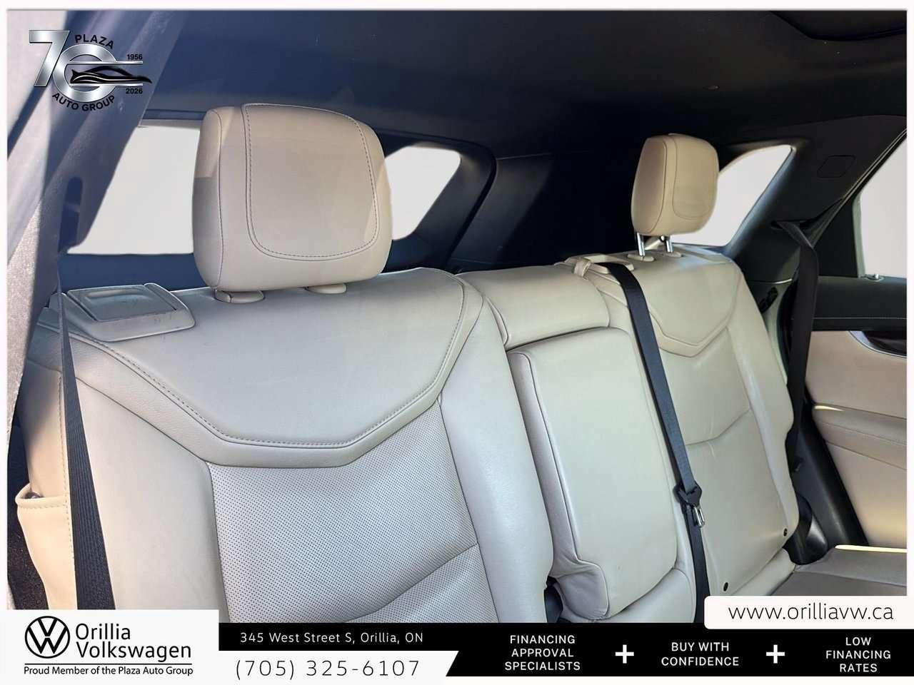 2017 Cadillac XT5 Premium Luxury AWD Panoramic Roof   Trailering Package   Driver Awareness / Photo