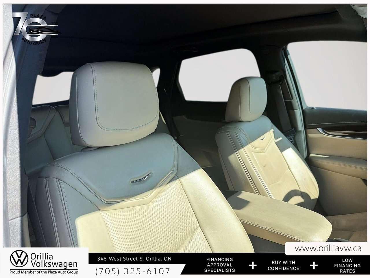 2017 Cadillac XT5 Premium Luxury AWD Panoramic Roof   Trailering Package   Driver Awareness / Photo
