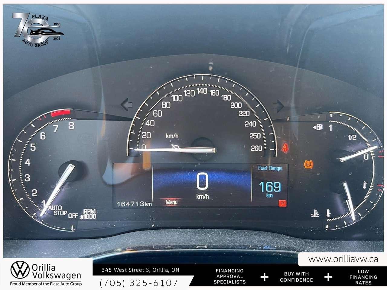 2017 Cadillac XT5 Premium Luxury AWD Panoramic Roof   Trailering Package   Driver Awareness / Photo