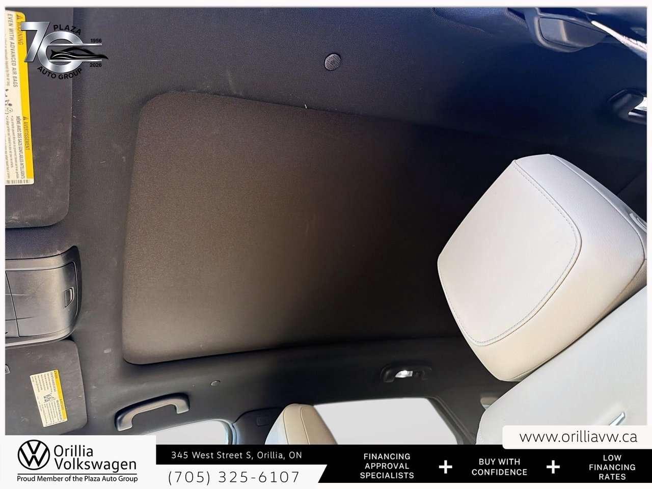 2017 Cadillac XT5 Premium Luxury AWD Panoramic Roof   Trailering Package   Driver Awareness / Photo