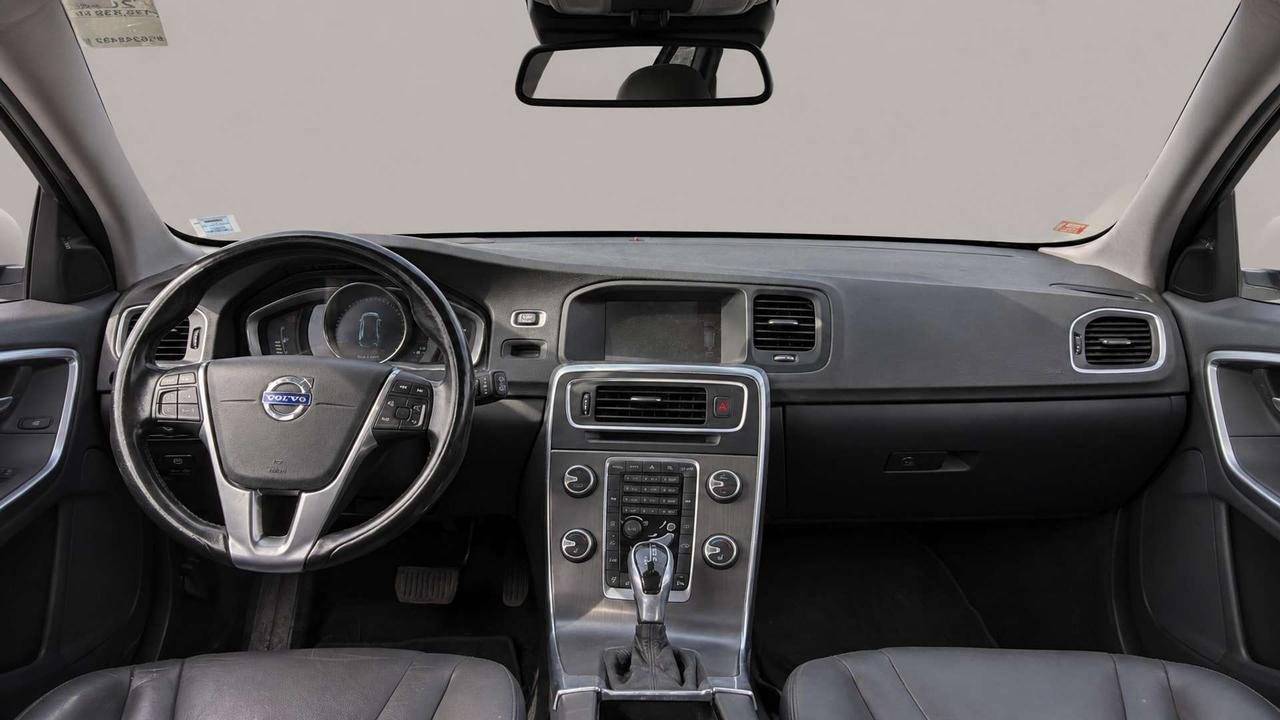 2015 Volvo V60 Premier Plus AWD   Certified   No Accident   Leather   Sunroof Photo