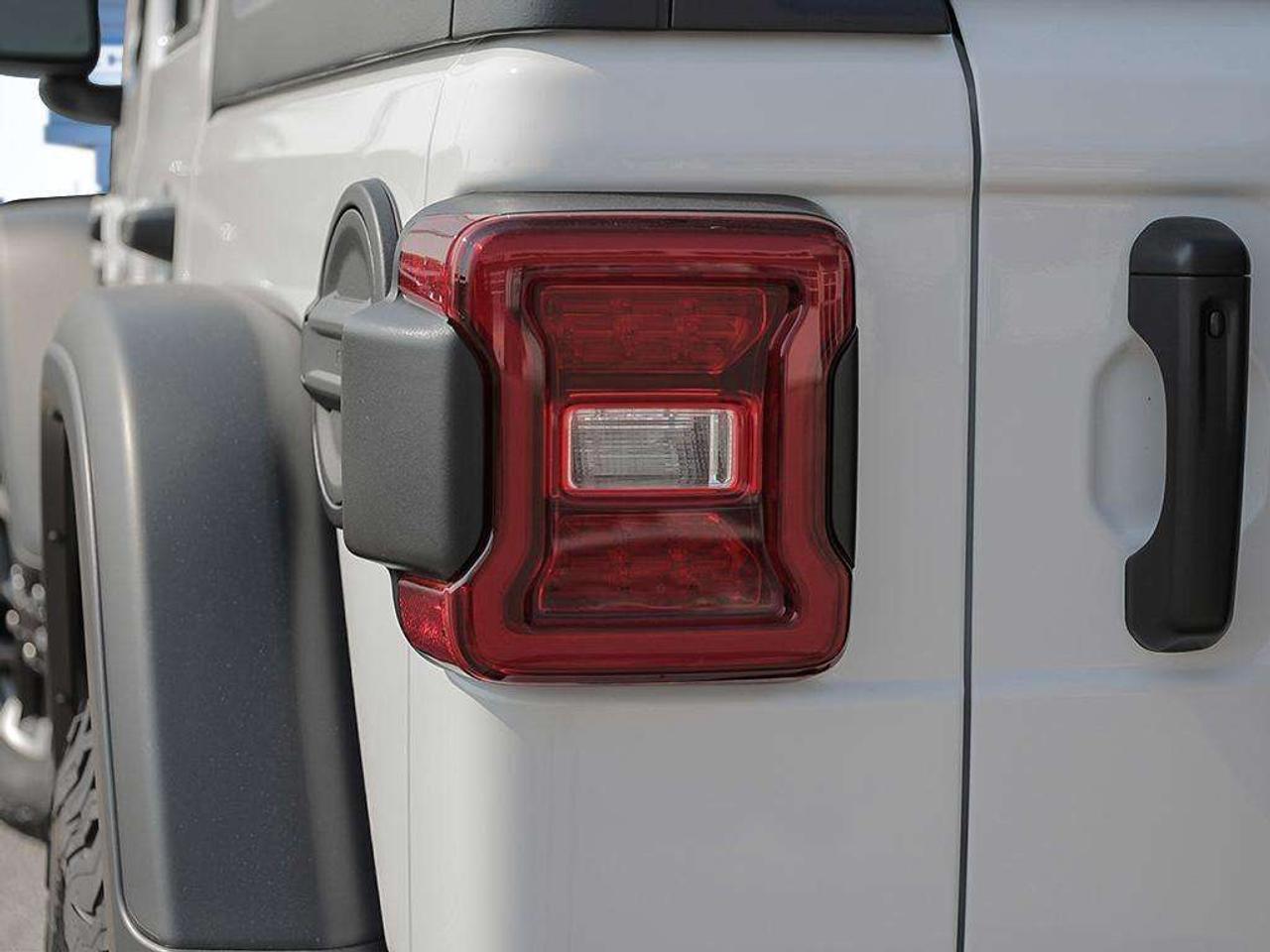 2024 Jeep Wrangler RUBICON Photo