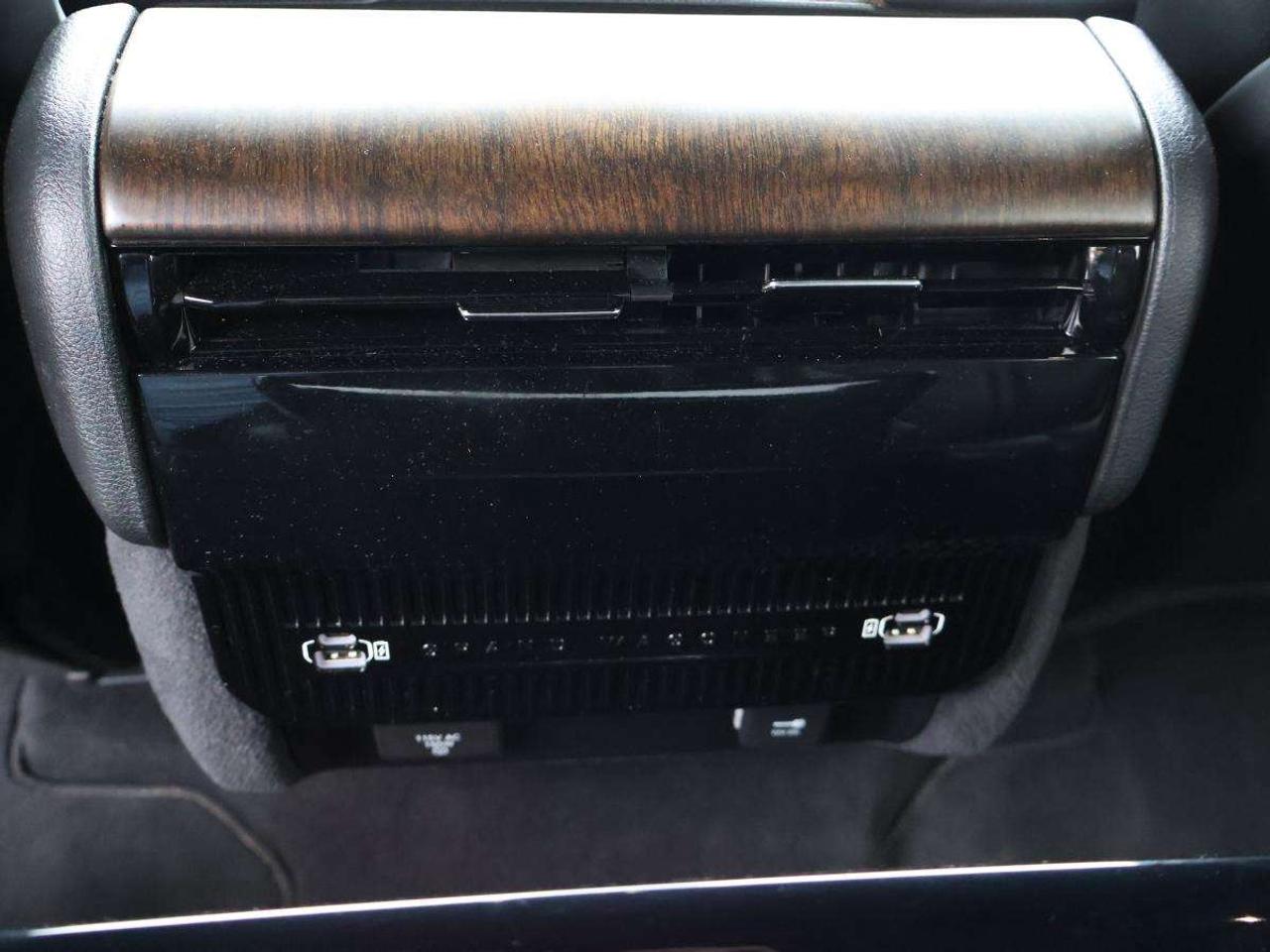 2022 Jeep Grand Wagoneer Series I 4x4 Photo