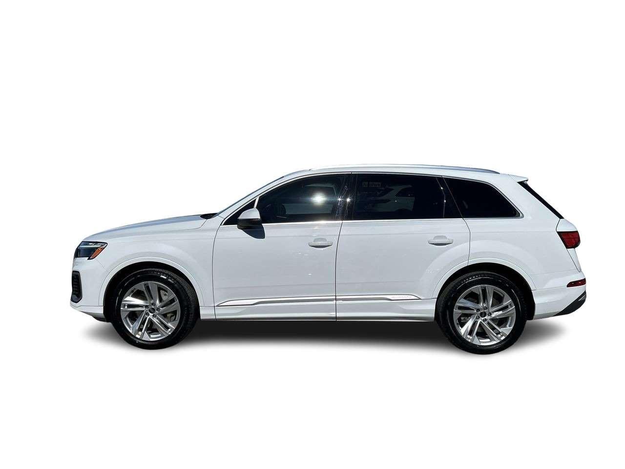 2025 Audi Q7 45 TFSI quattro  Clean Accident-Free History Photo