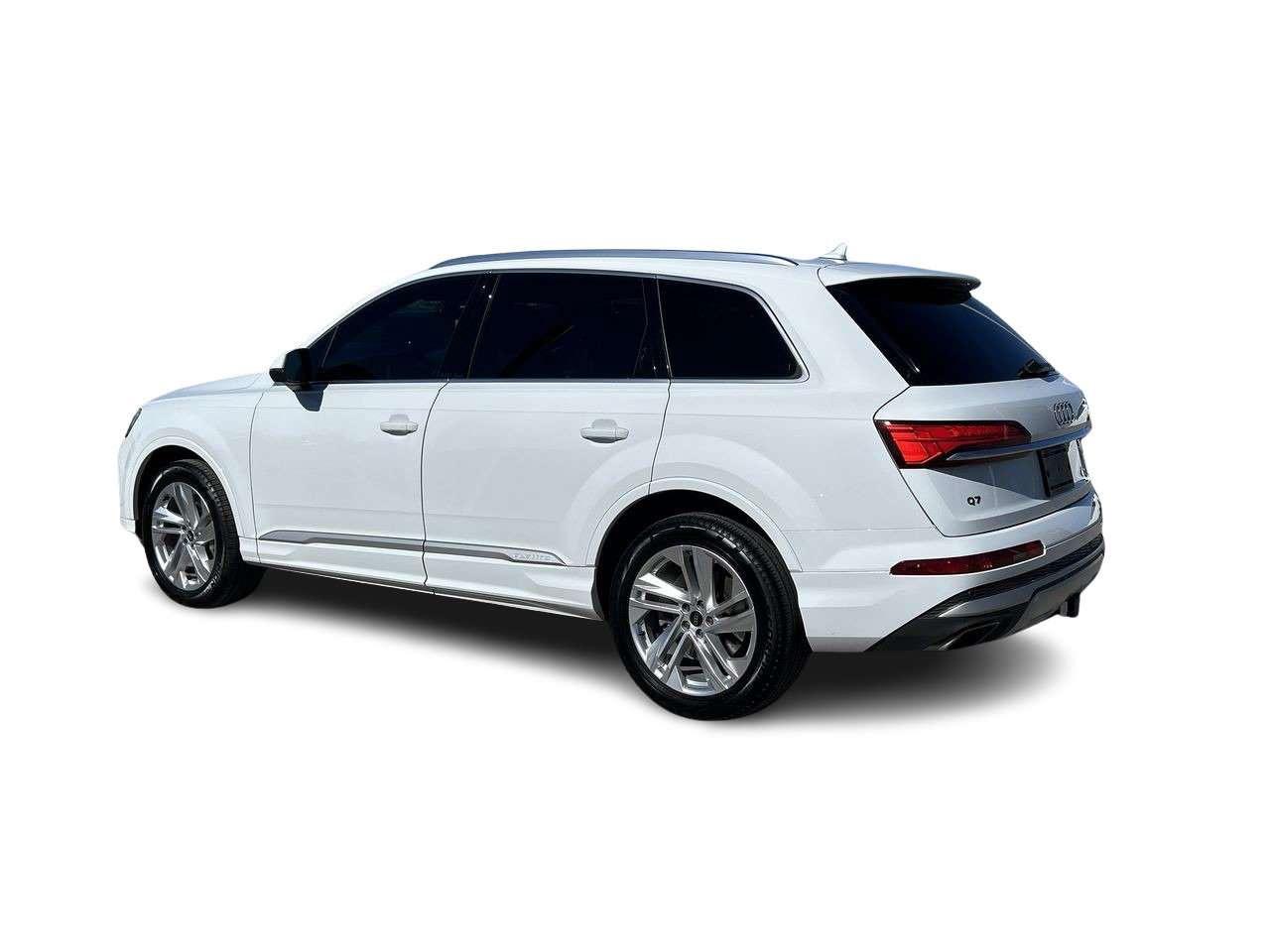 2025 Audi Q7 45 TFSI quattro  Clean Accident-Free History Photo