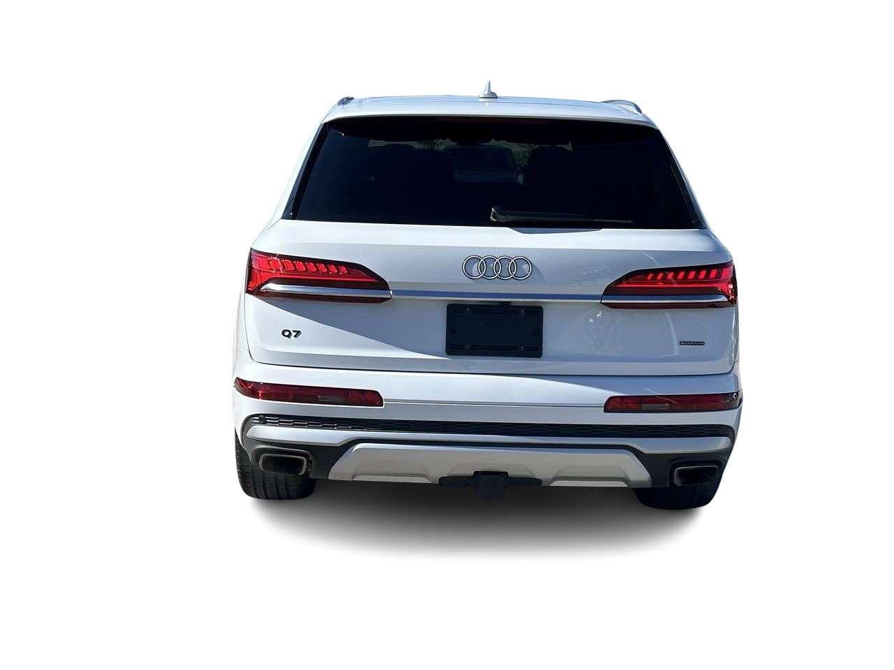 2025 Audi Q7 45 TFSI quattro  Clean Accident-Free History Photo