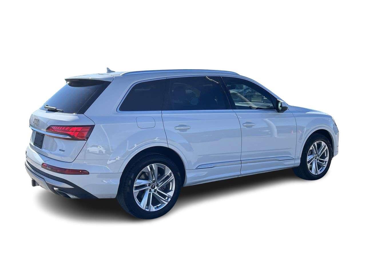 2025 Audi Q7 45 TFSI quattro  Clean Accident-Free History Photo