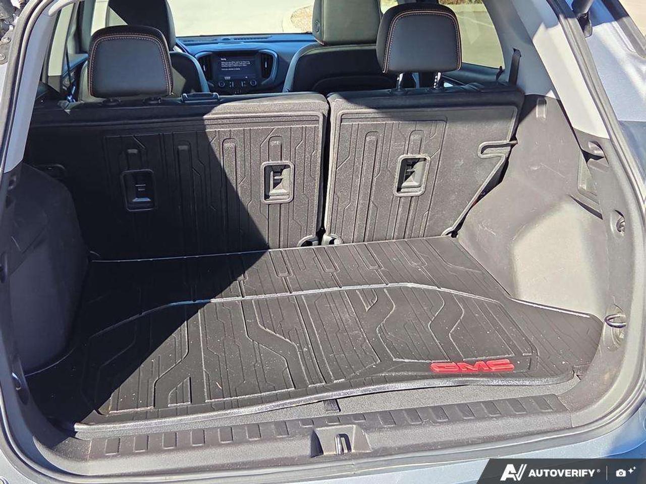 2024 GMC Terrain AT4   SUNROOF   BOSE   NO CLAIMS Photo