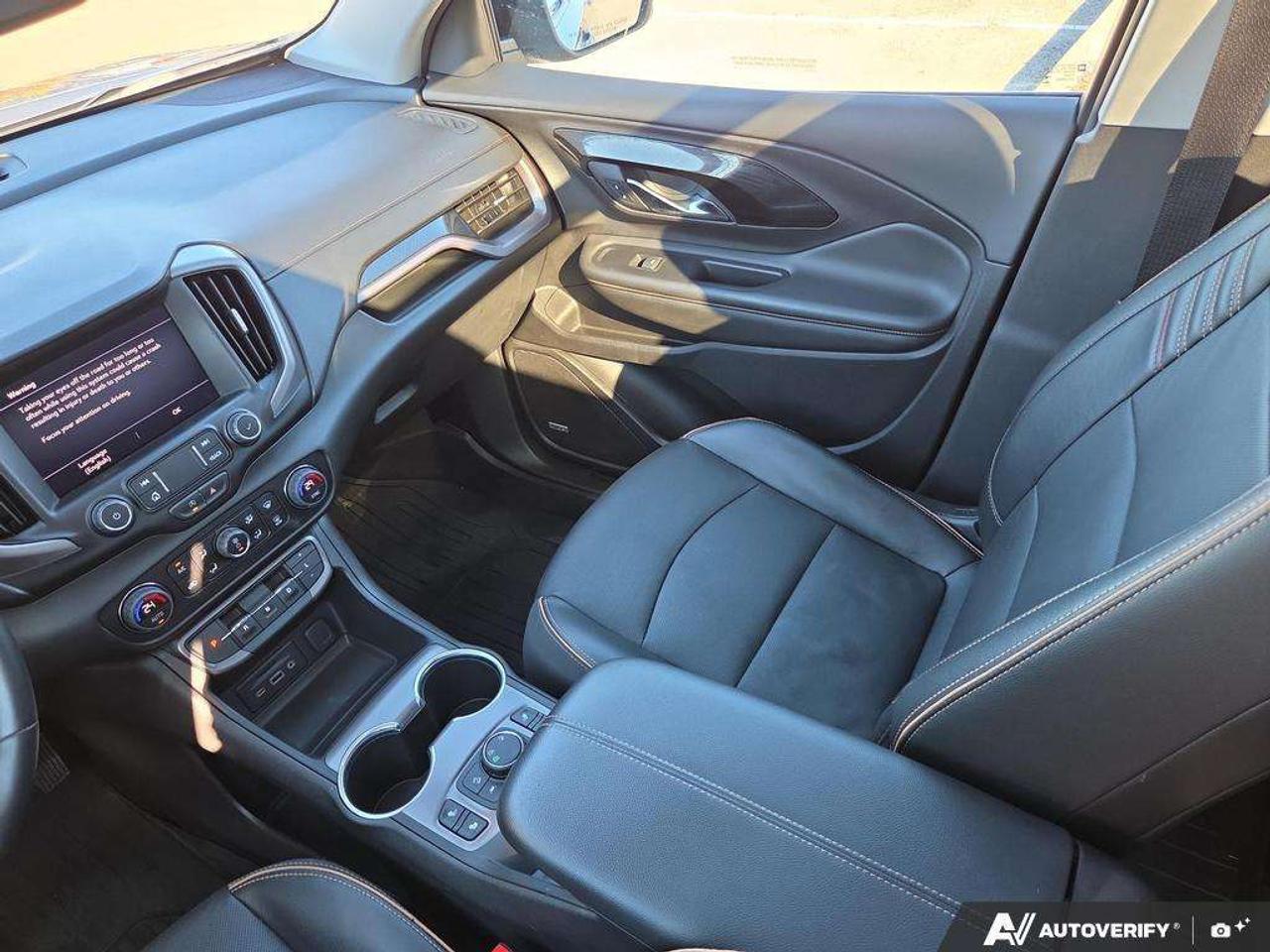 2024 GMC Terrain AT4   SUNROOF   BOSE   NO CLAIMS Photo
