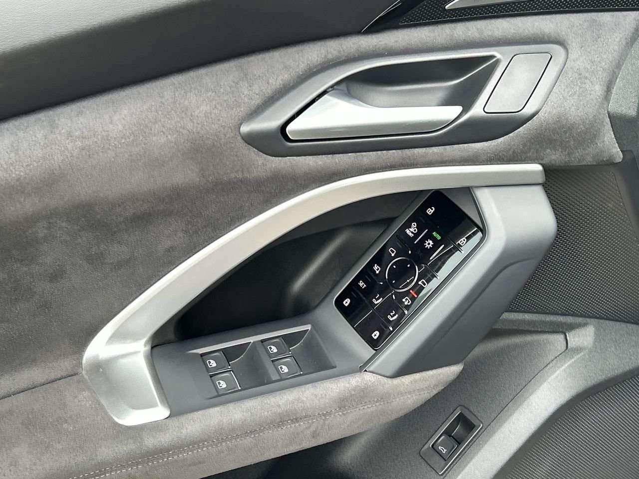 2025 Audi SQ5 Progressiv 3.0 TFSI quattro   Audi Certified Plus Photo