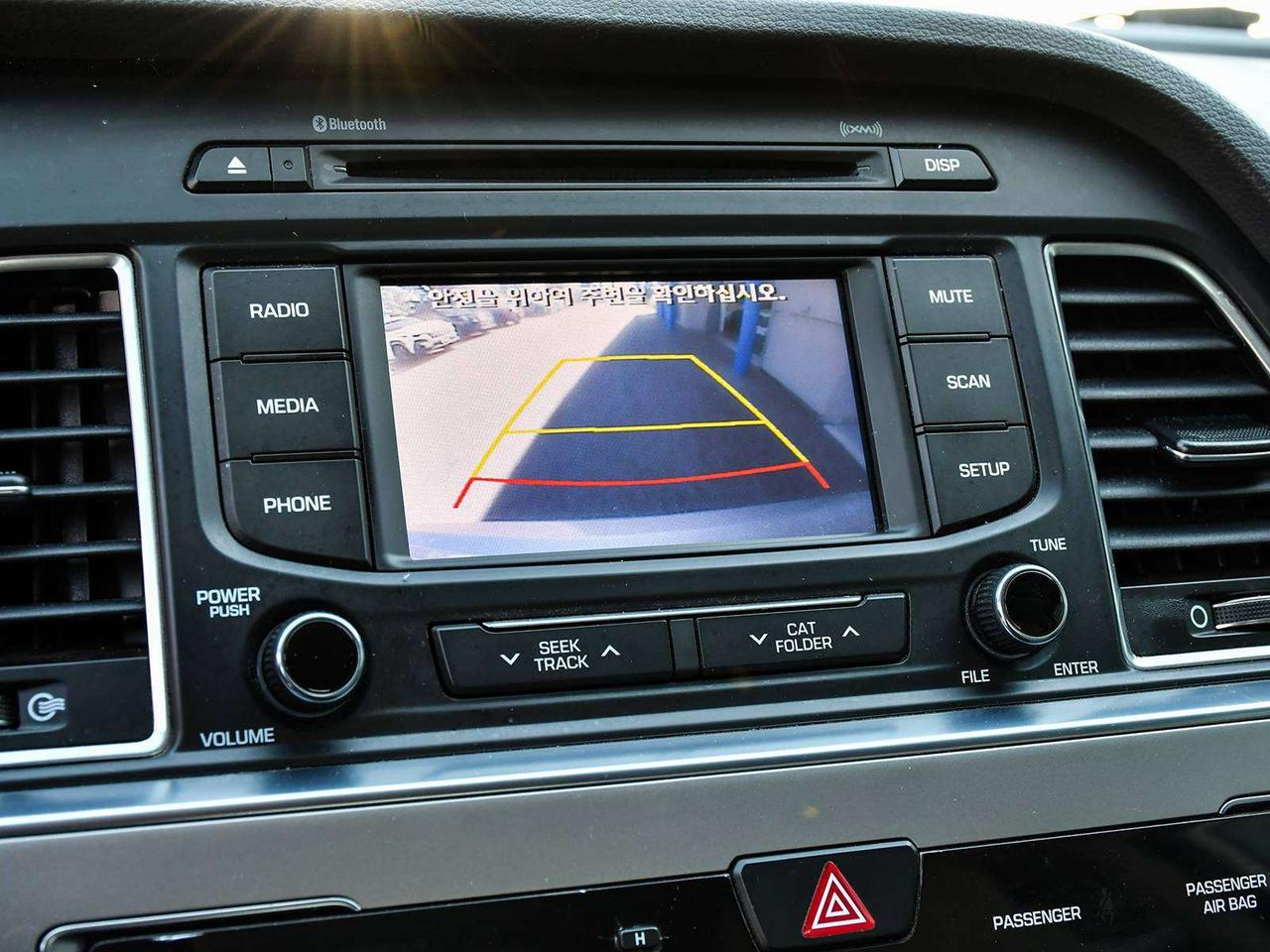 2015 Hyundai Sonata GL   1 OWNER   24 SERVICES   LOW KMS   CERTIFIED Photo