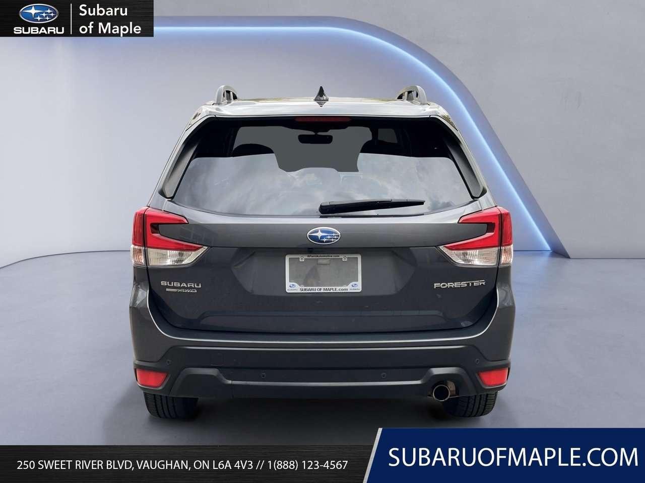 2024 Subaru Forester LIMITED  CLEAN CARFAX  ONE OWNER Photo2